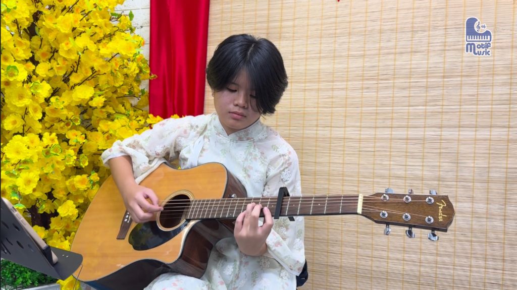 khóa học guitar quận 7