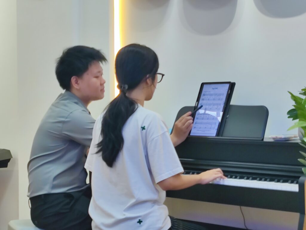 lớp học đàn quận 7 linh hoạt thời gian